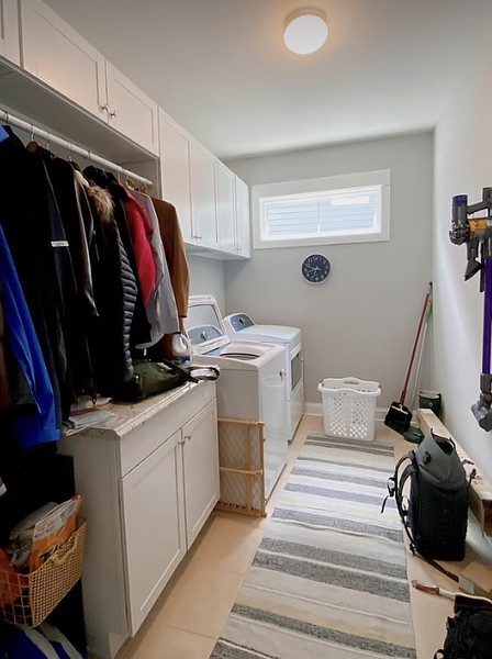 PARTY IN THE LAUNDRY ROOM?